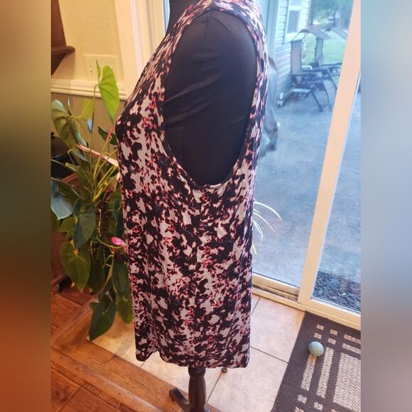 Lane Bryant Livi stretch open V back sleeveless tank 14/16 Navy red light blue - Picture 2 of 6